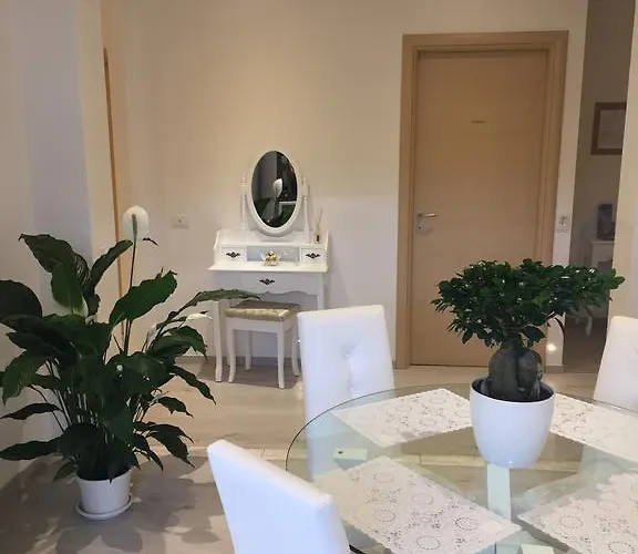 Meryem Locazione Turistica بيت ضيافة