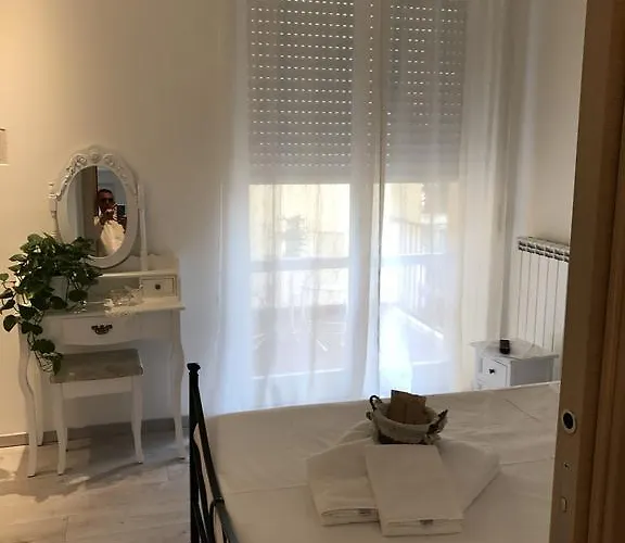 Meryem Locazione Turistica بيت ضيافة