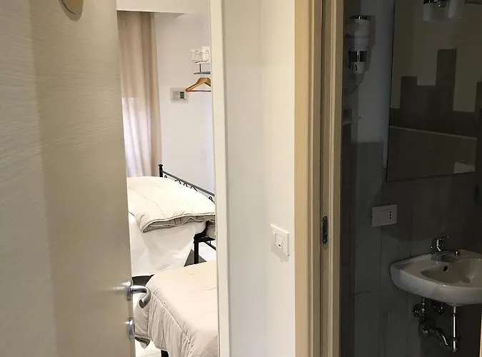 Meryem Locazione Turistica بيت ضيافة 3*